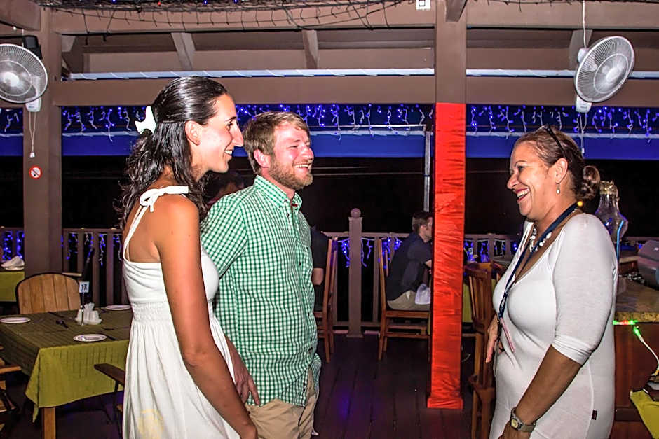 Treasure Cove Hotel & Restaurant