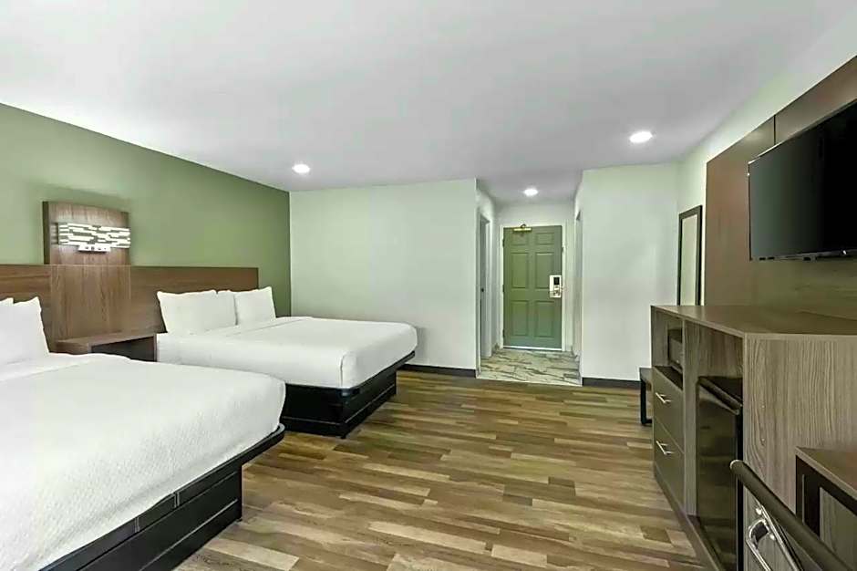 Quality Inn & Suites Columbia Harbison