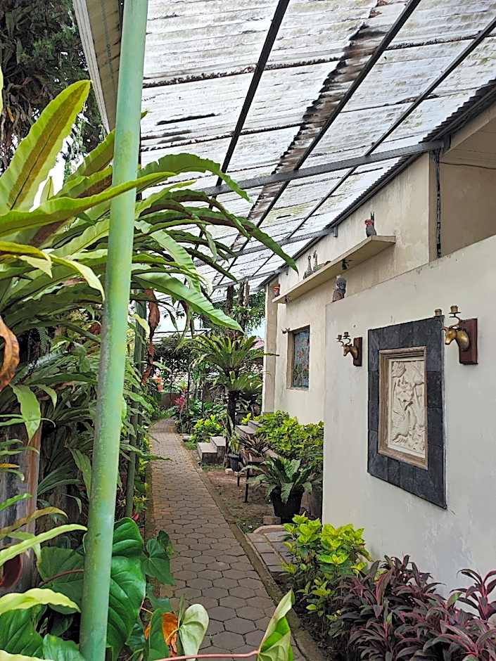 Taman Teratai Hotel