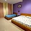 PAVILION INN HOTEL LUMUT