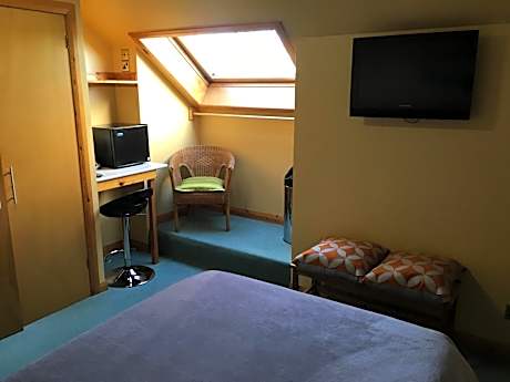 Double Room with Private Bathroom