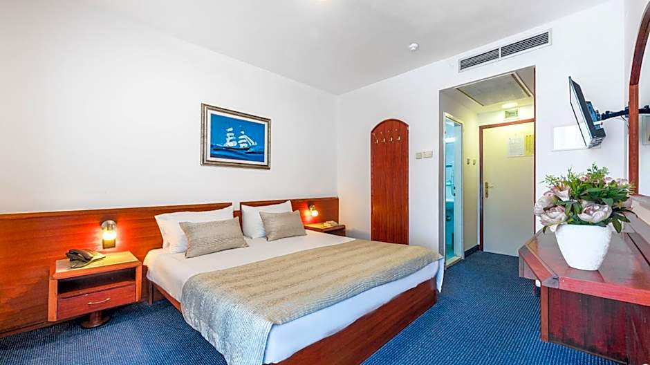 Hotel Komodor