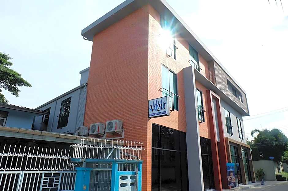 V20 Boutique Jacuzzi Hotel