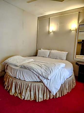 Deluxe Quad Room