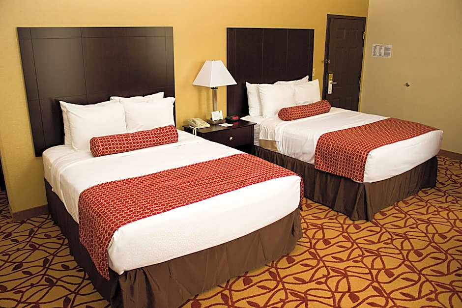 Photo 1 of 4 of 2 Queen Beds