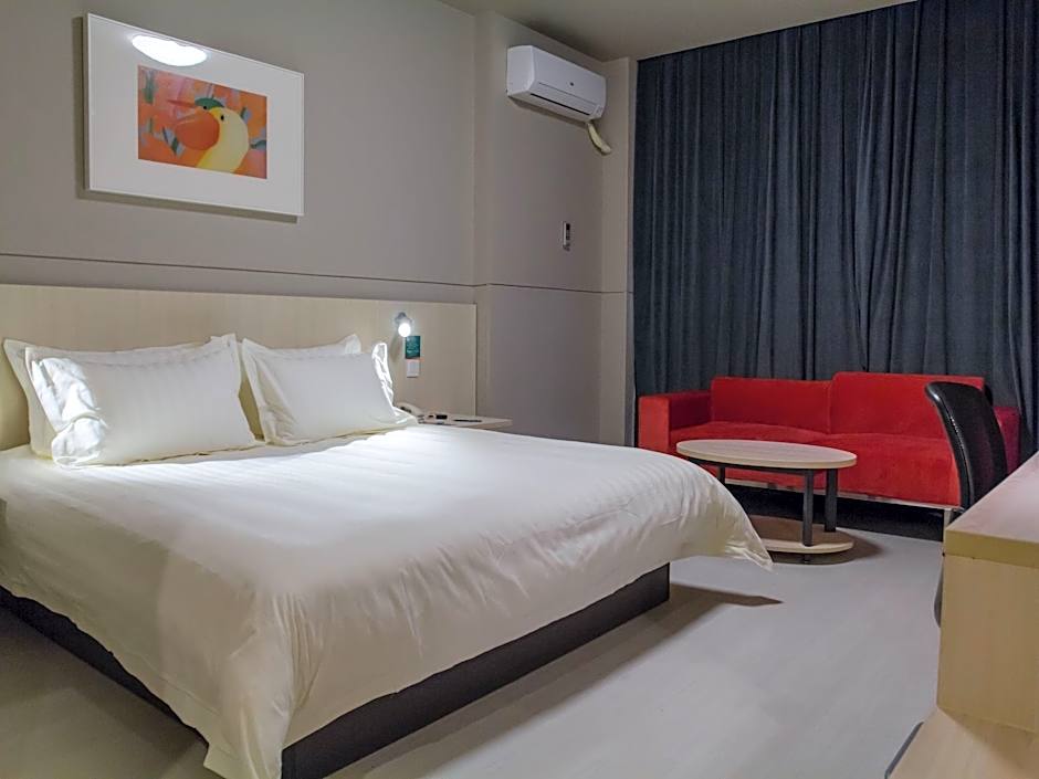 Jinjiang Inn Shanghai Chedun Studio City