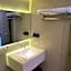 Loji Hotel