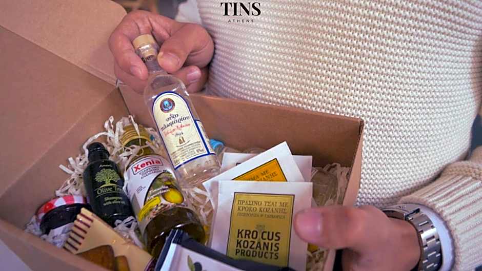 Tins Hotel City - Athens