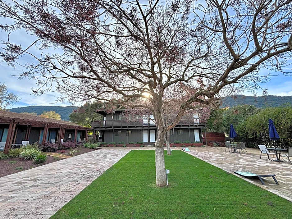 Hidden Valley Inn