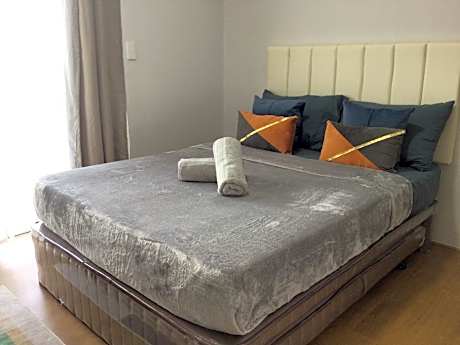 Balcony View Studio Mesatierra Garden Residences