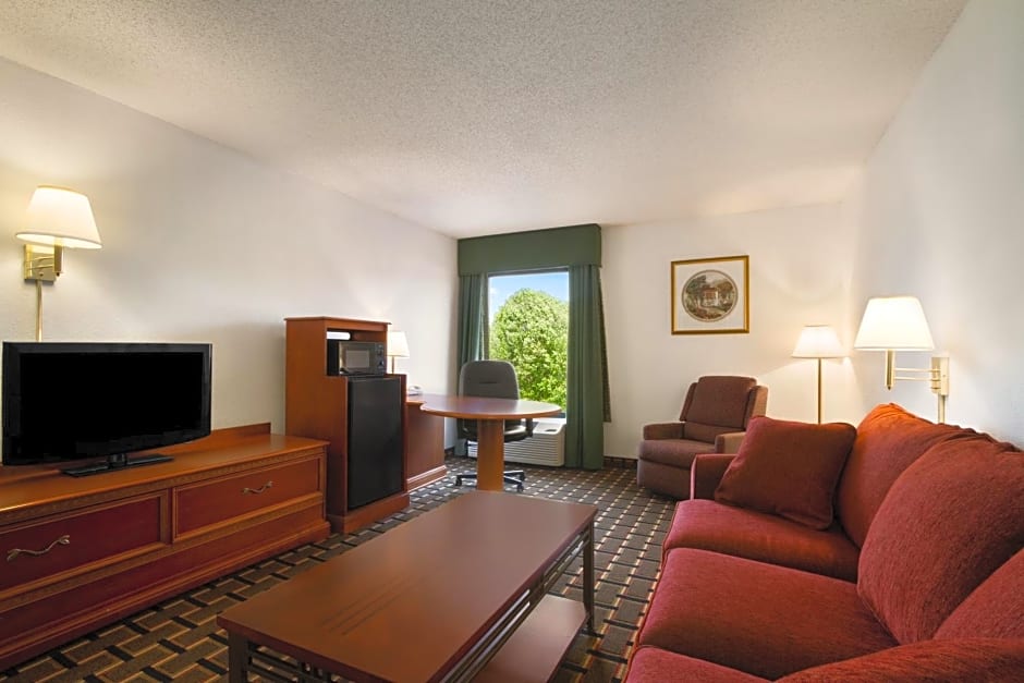 Baymont by Wyndham Crossville