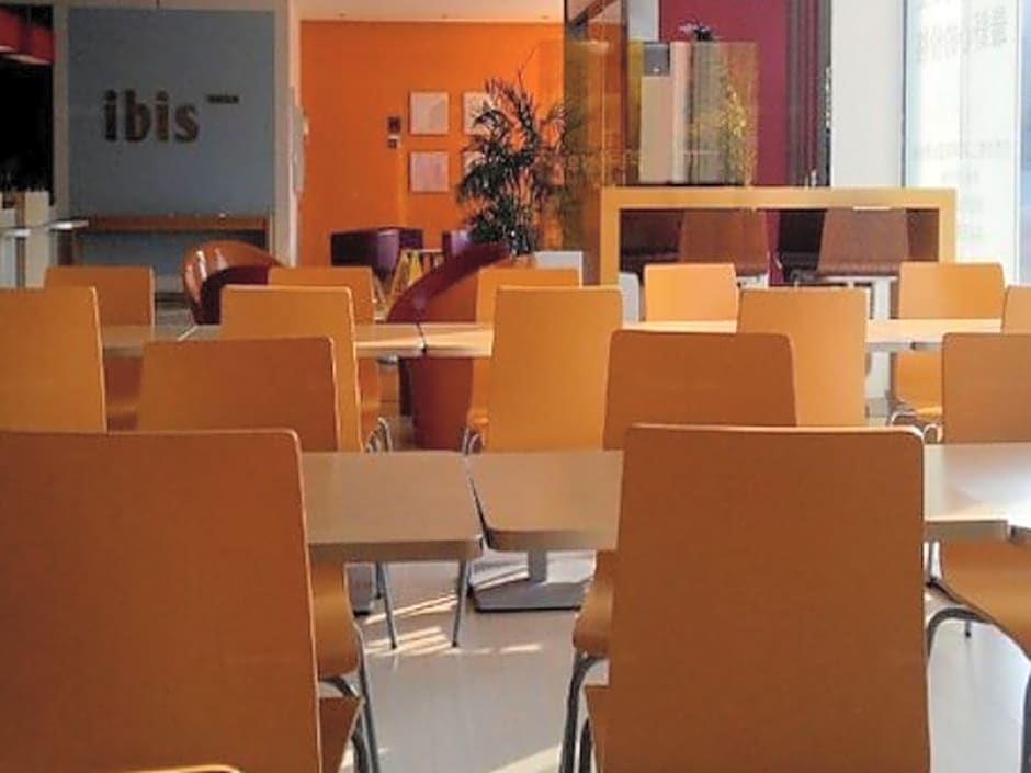 Ibis Ningbo Qian Hu Hotel