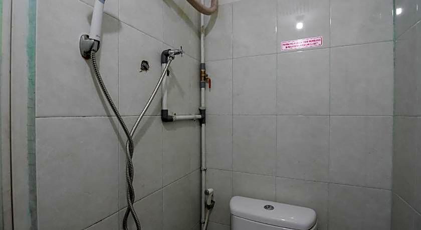 RedDoorz near Gajah Mada Pontianak