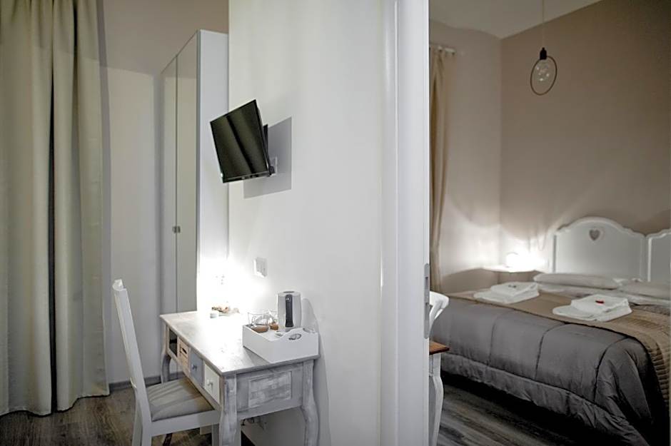 TinkerBell GuestHouse