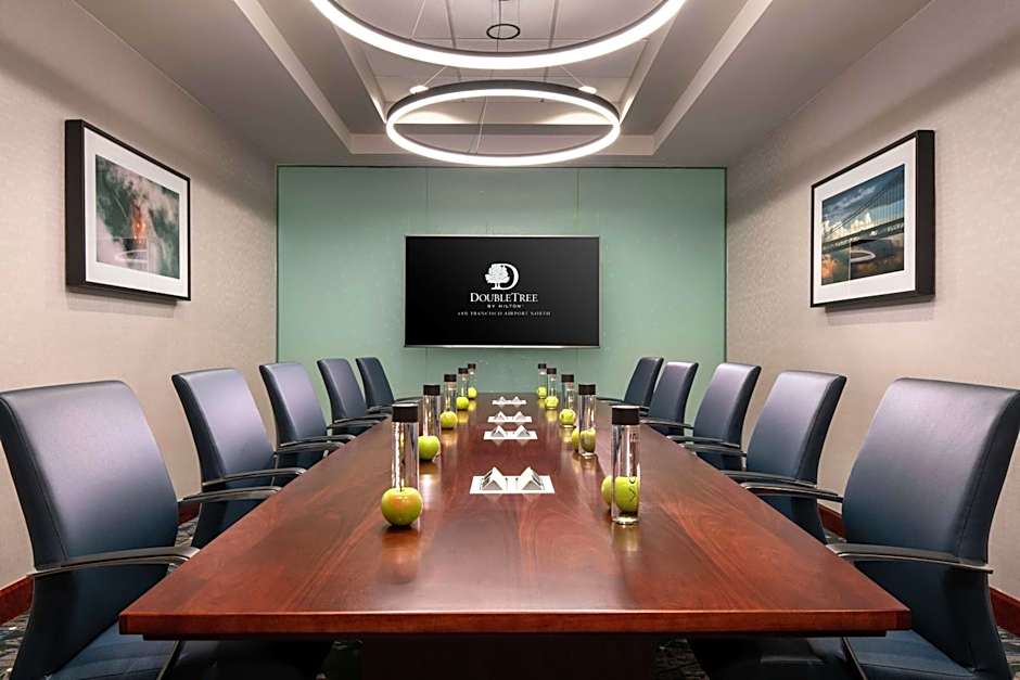 DoubleTree by Hilton San Francisco Airport North Bayfront