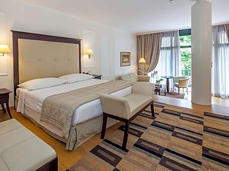 Double Room Self Check-In Only