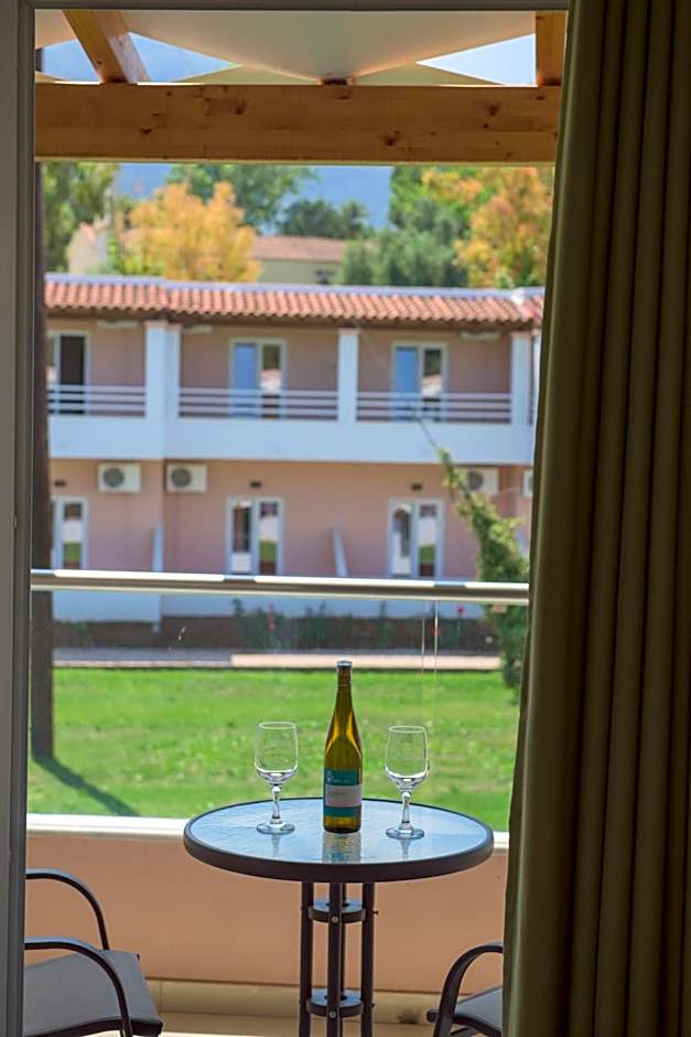 Alkyon Beach Hotel