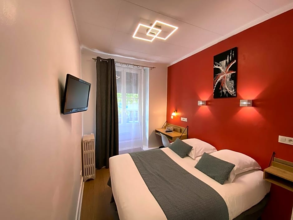 Lyo Hotel
