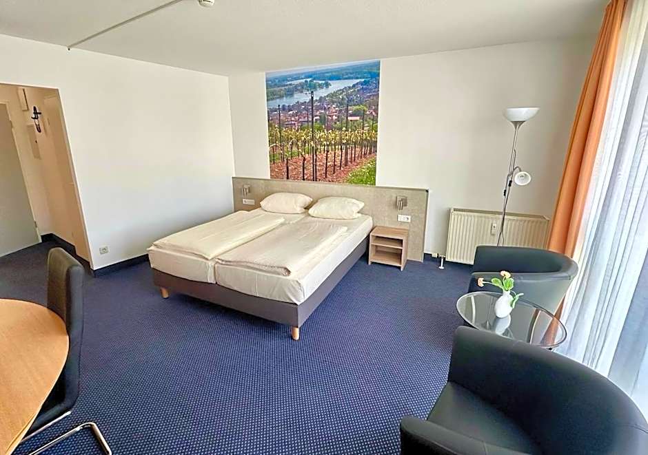 Asgard Hotel