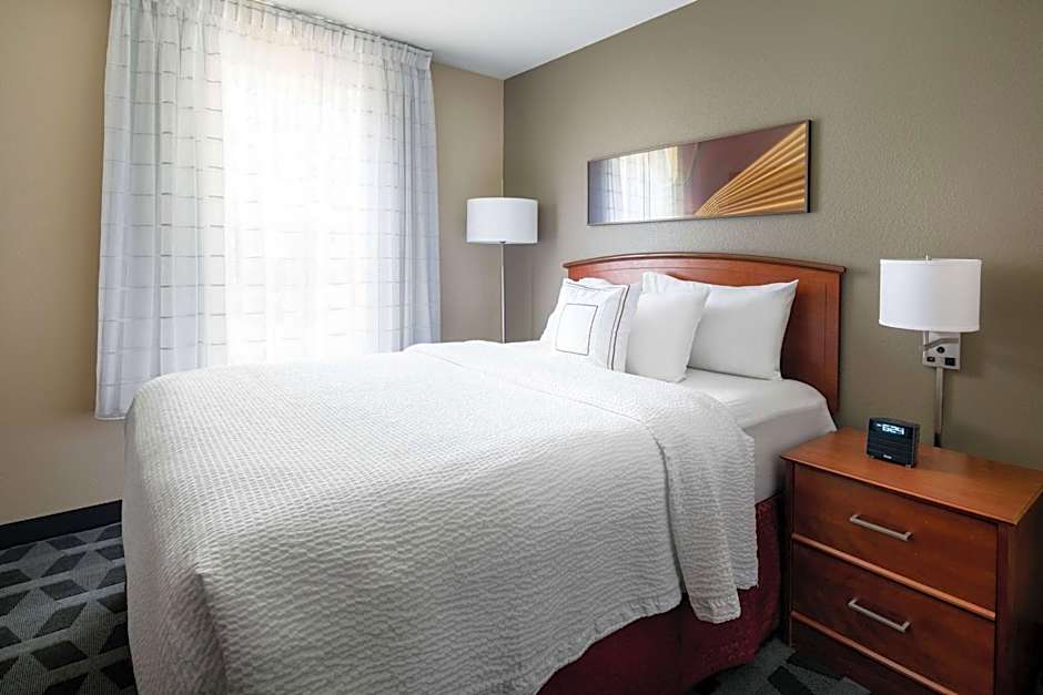 Sonesta Simply Suites Seattle Renton