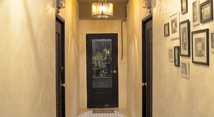 Dawnthaya Ayutthaya House