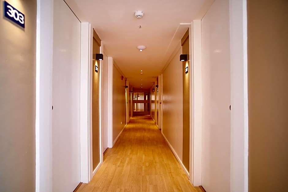 Bridge Hotel Express