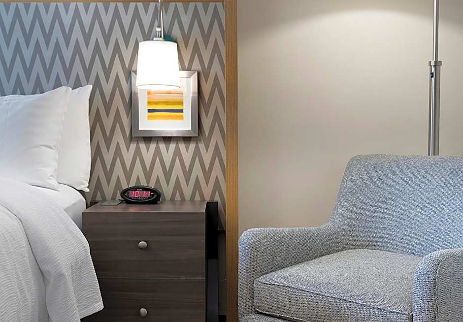 Holiday Inn Bloomington W MSP Airport Area By IHG