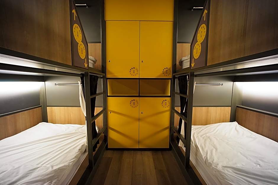 BRB Hostel Bangkok Silom