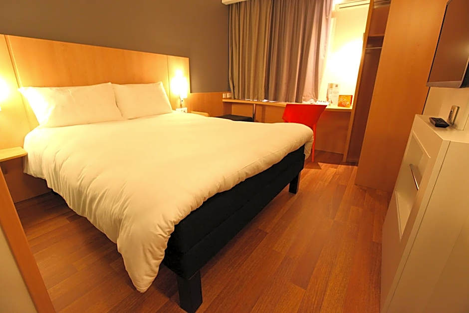 ibis Aurillac