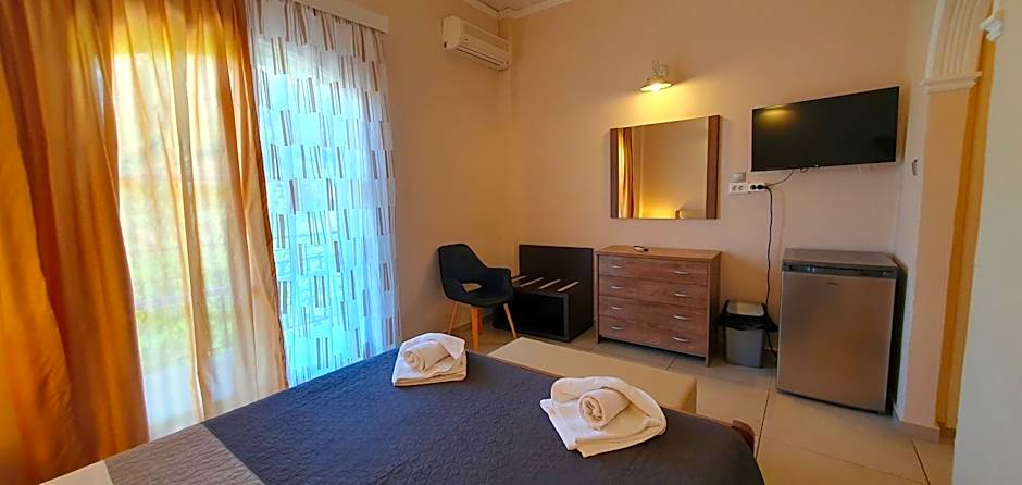 Paleo Inn Hotel