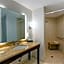 Comfort Inn & Suites Verona at Turning Stone Resort Casino