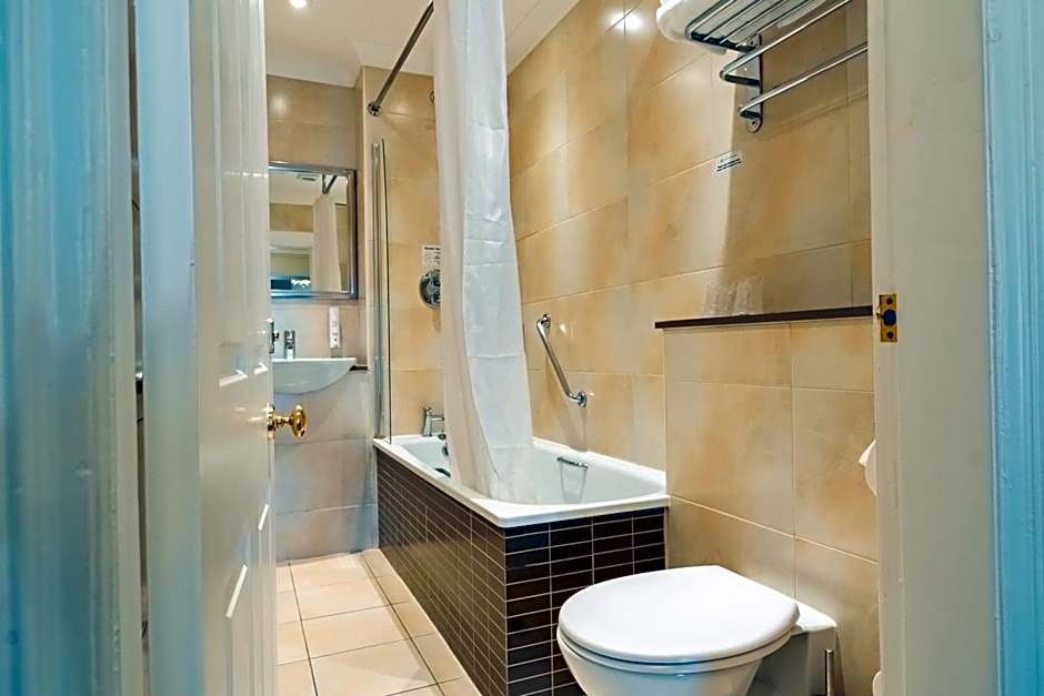 Farington Lodge Hotel
