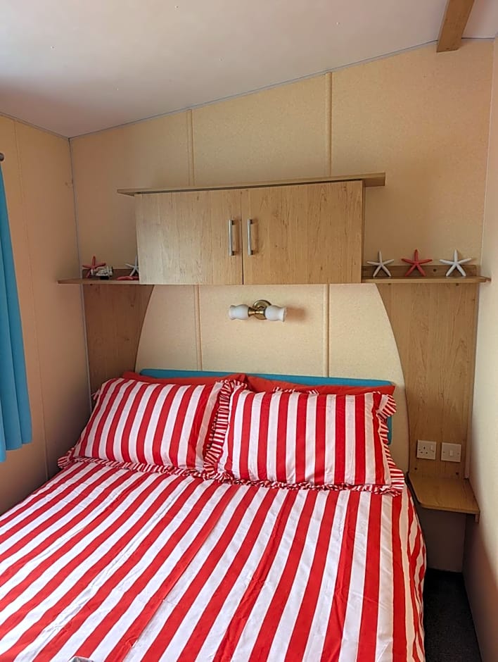 Golden anchor chapel st leonards 3 bed caravan