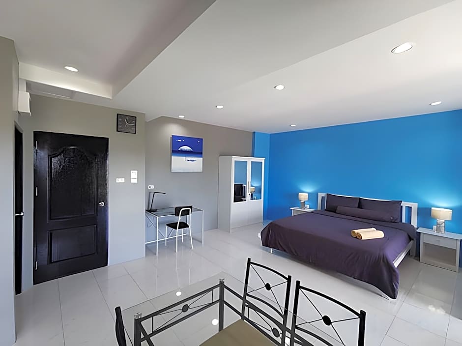 Karon Studio Apartment
