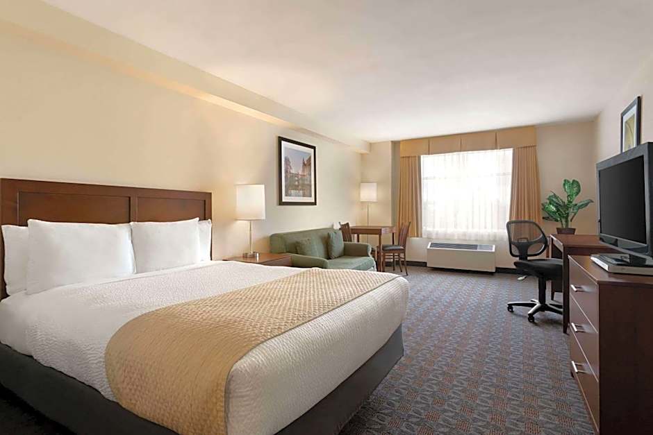 Days Inn by Wyndham Ottawa Airport