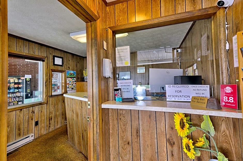 Knob Hill Motor Lodge