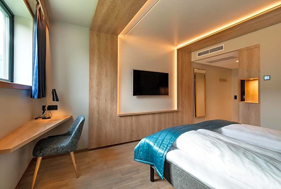 Photo 1 of 10 of Superior 2 Beds