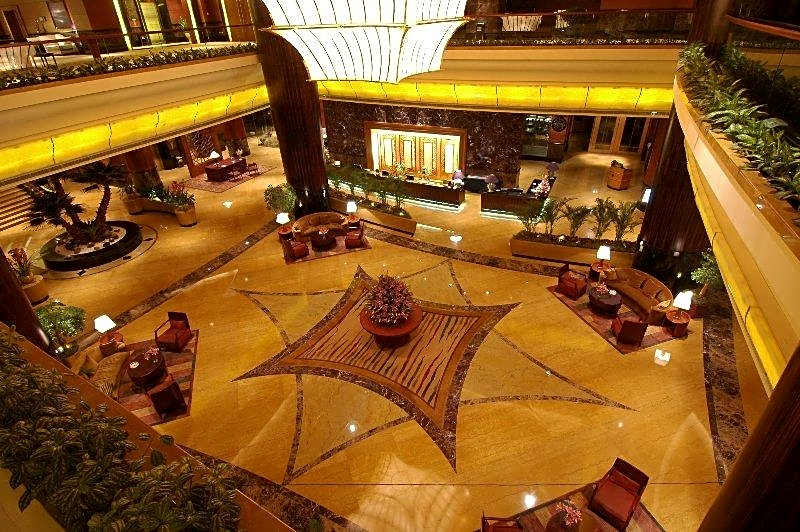 Zhongwei Green Lake Hotel Kunming