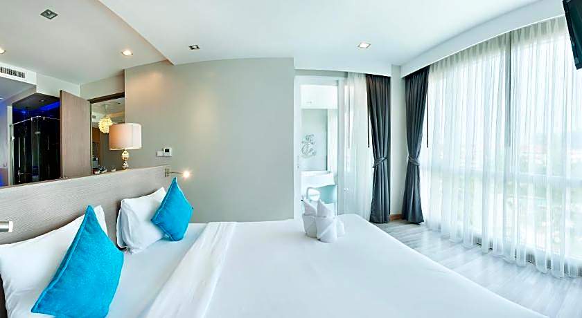 Ratana Apart-Hotel at Kamala