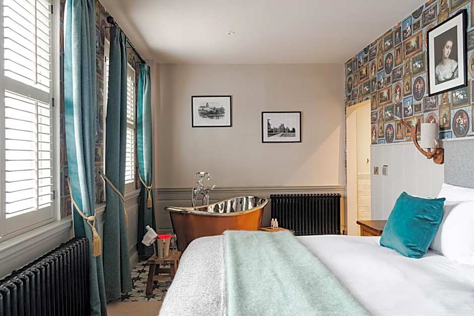 Hare and Hounds - Newbury