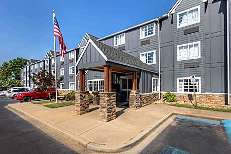 Econo Lodge Inn And Suites Greenville