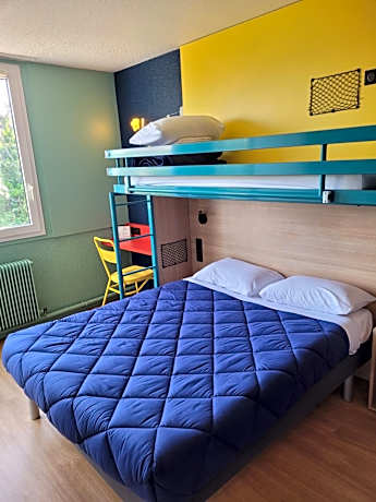 2 Single Beds