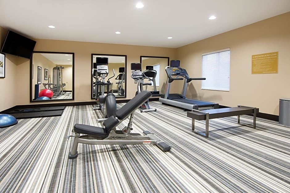 Candlewood Suites Columbia Hwy 63 & I-70, an IHG Hotel