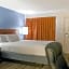 Hotel South Tampa & Suites