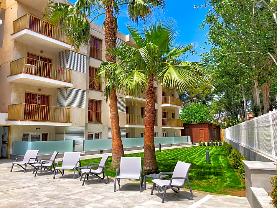 Apartamentos Pins Marina Cambrils