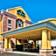La Quinta Inn & Suites by Wyndham Hot Springs