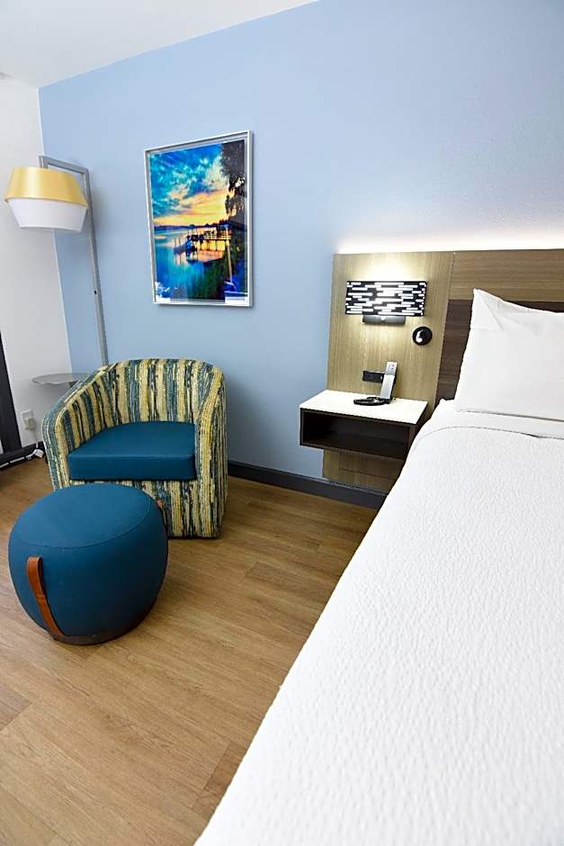 Best Western Point South