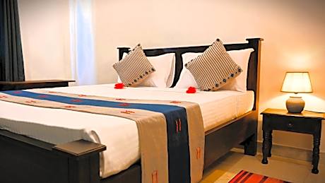 Suite with Garden Terrace - Non-Smoking