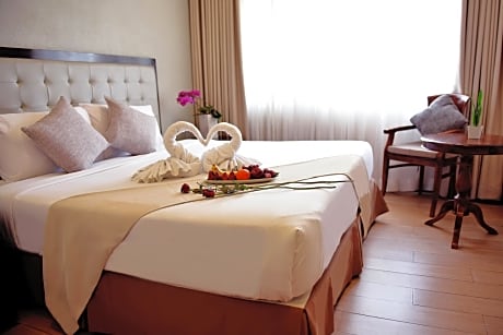 King Deluxe Non-Smoking