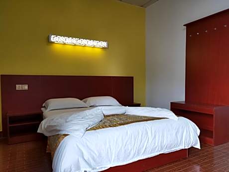 CHONG TI HOTEL